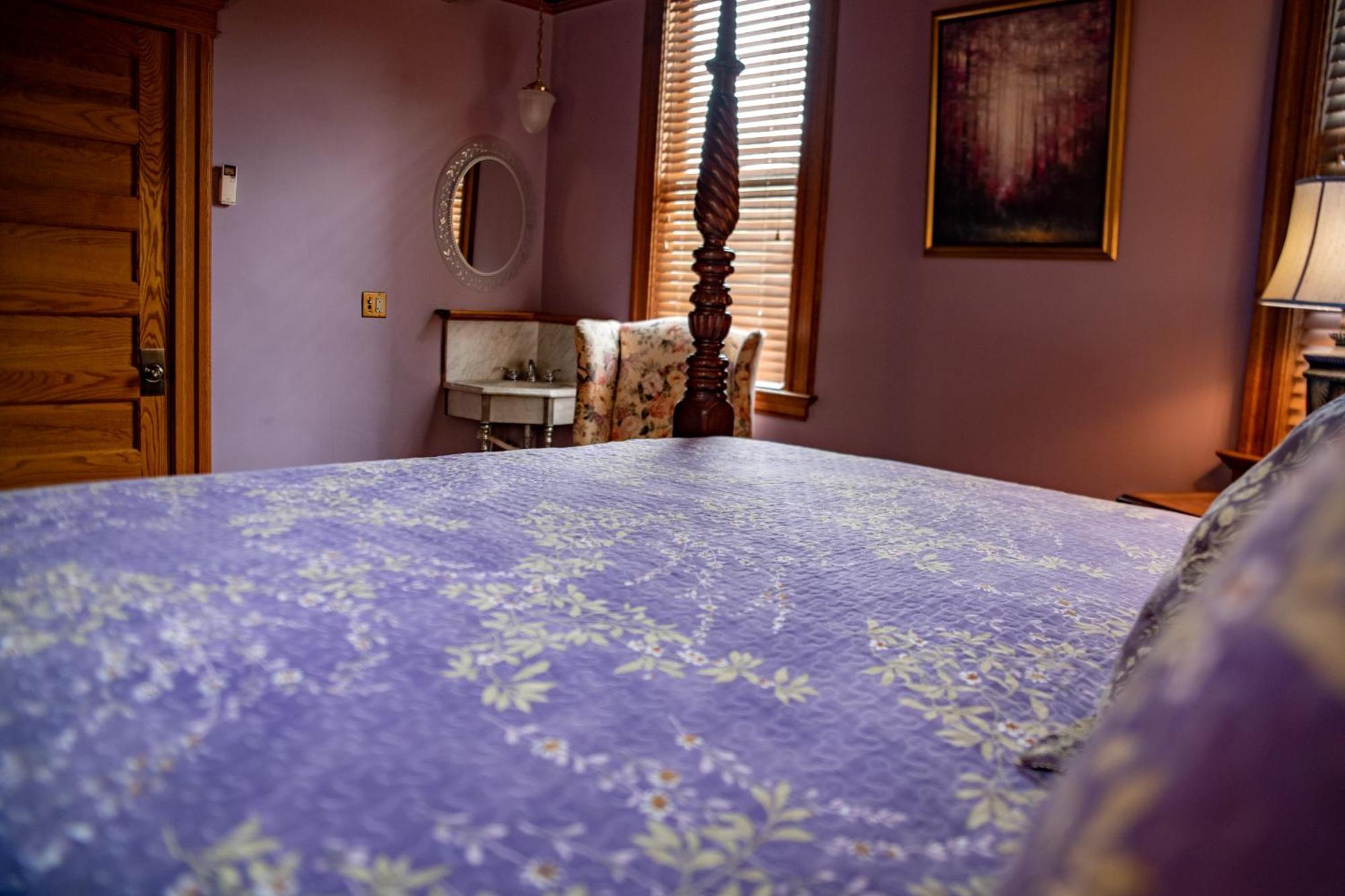 Elk River Hotel & Cafe Sutton Dış mekan fotoğraf