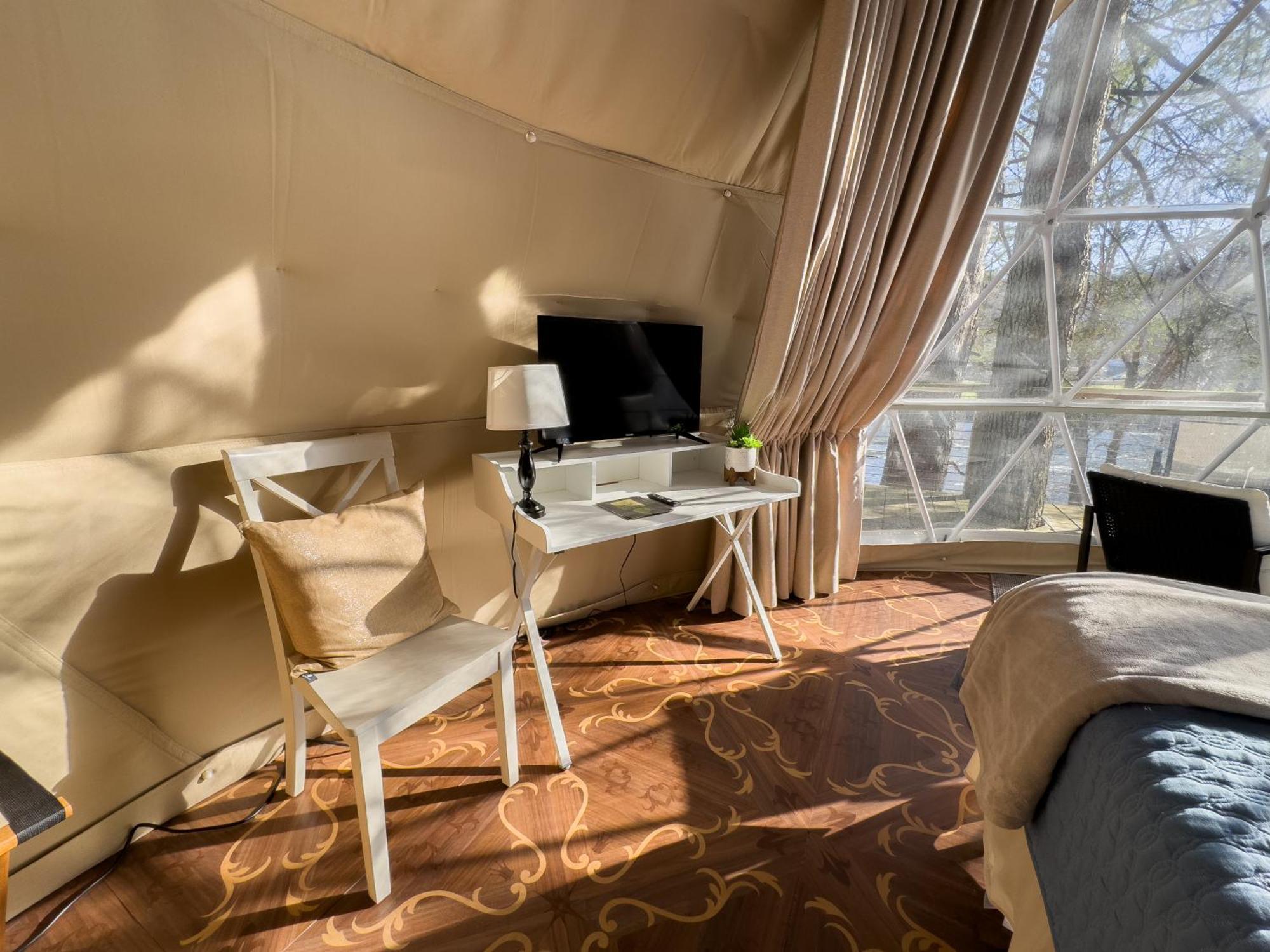 Elk River Hotel & Cafe Sutton Dış mekan fotoğraf